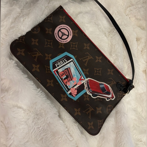 Louis Vuitton Monogram Zip Pouch - Picture 2 of 8